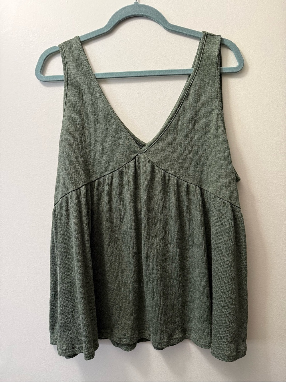 Gilligan & O'Malley Olive Knit V-Neck Tank